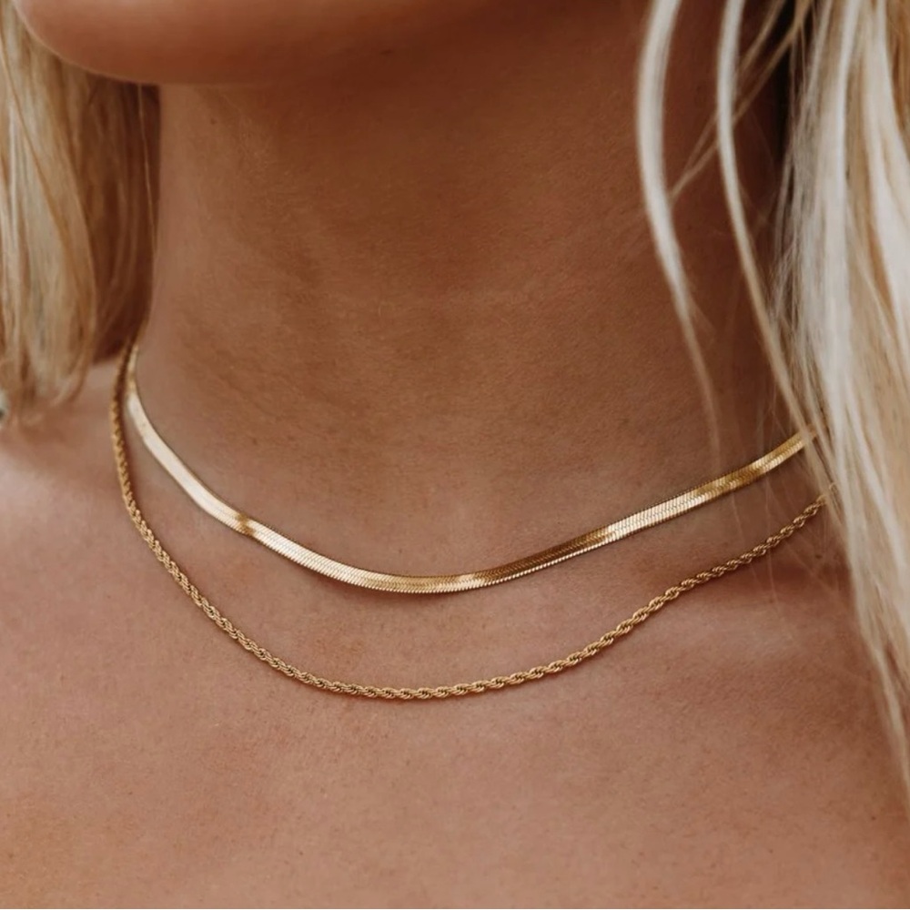 ATOLEA IOS layered gold necklace